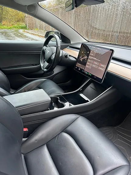 Tesla Model 3 2019 photo 3