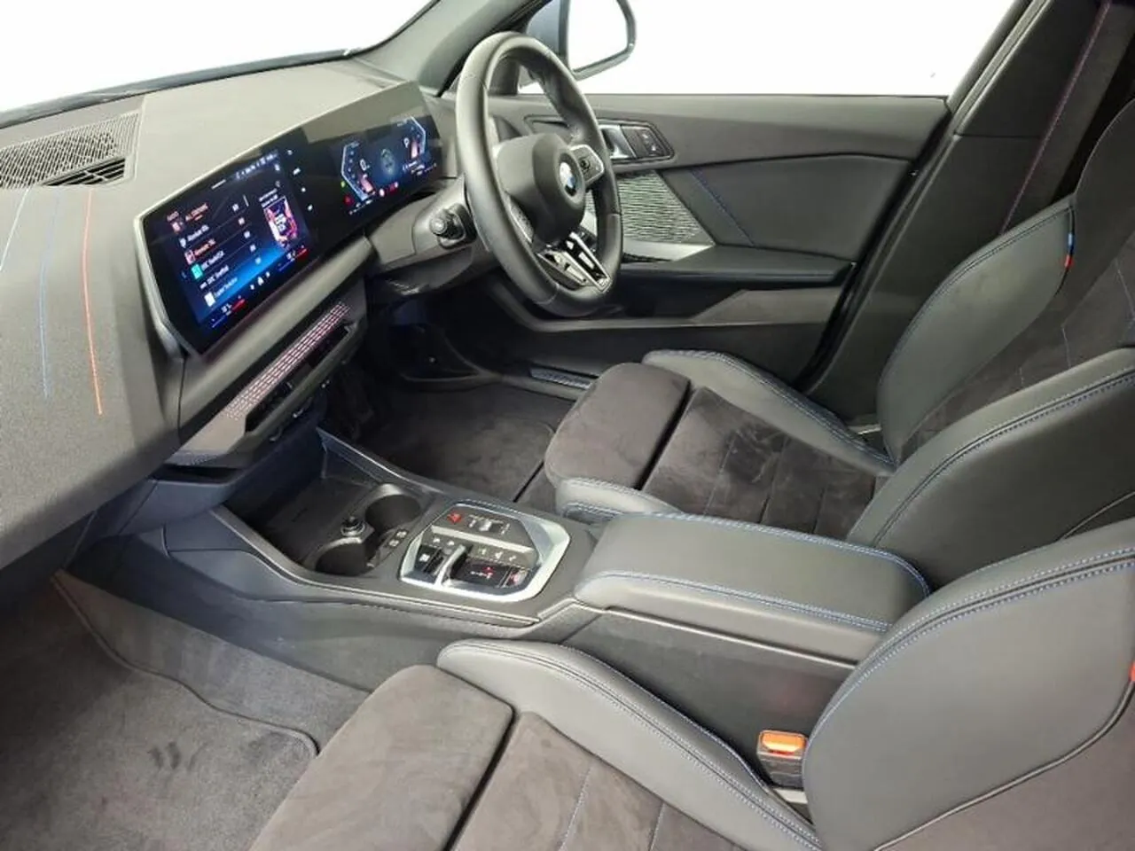 BMW 1 Series 2026 photo 5