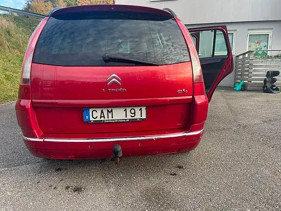 Citroen Grand C4 Picasso 2010 photo 2