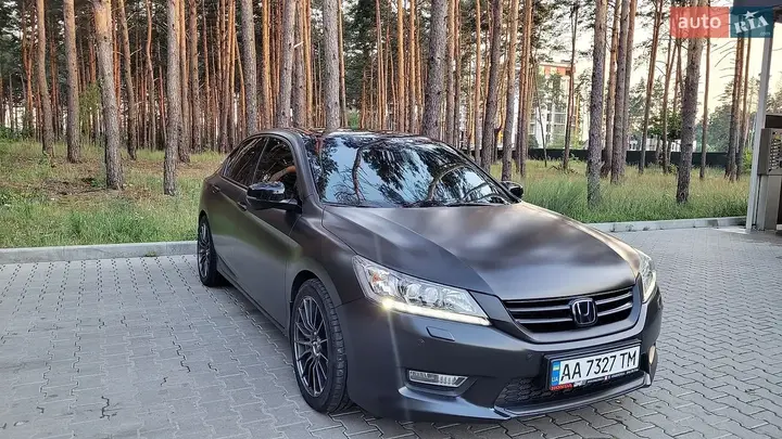 Honda Accord 2013 photo 2