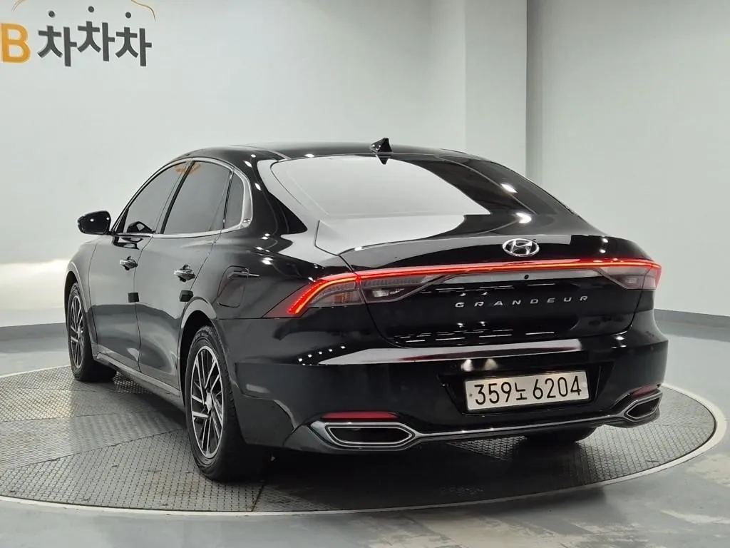 Hyundai Grandeur 2022 photo 2