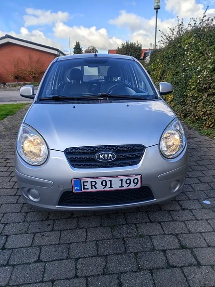 Kia Picanto 2010 photo 4
