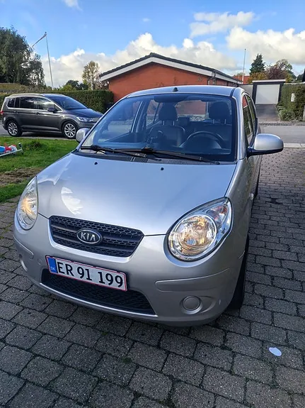Kia Picanto 2010 photo 2