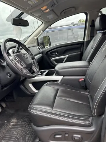 Nissan Titan 2019 photo 3