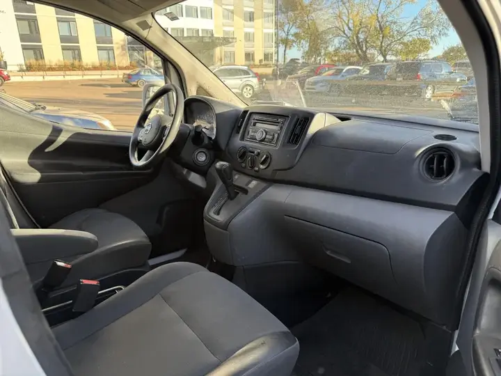 Nissan Nv200 2013 photo 2