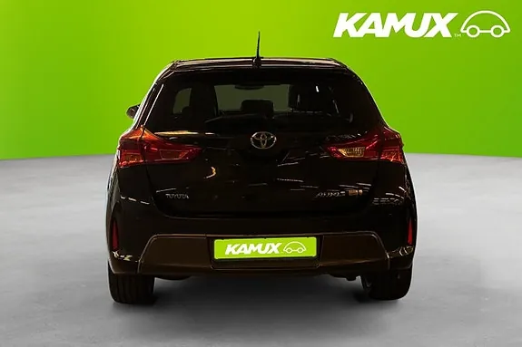 Toyota Auris 2013 photo 5