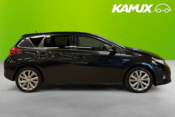 Toyota Auris 2013 photo 2