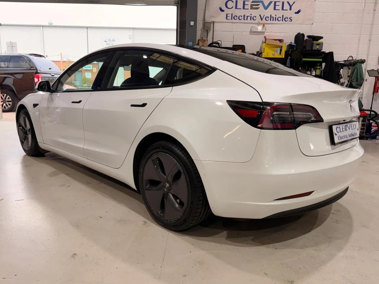 Tesla Model 3 2021 photo 4