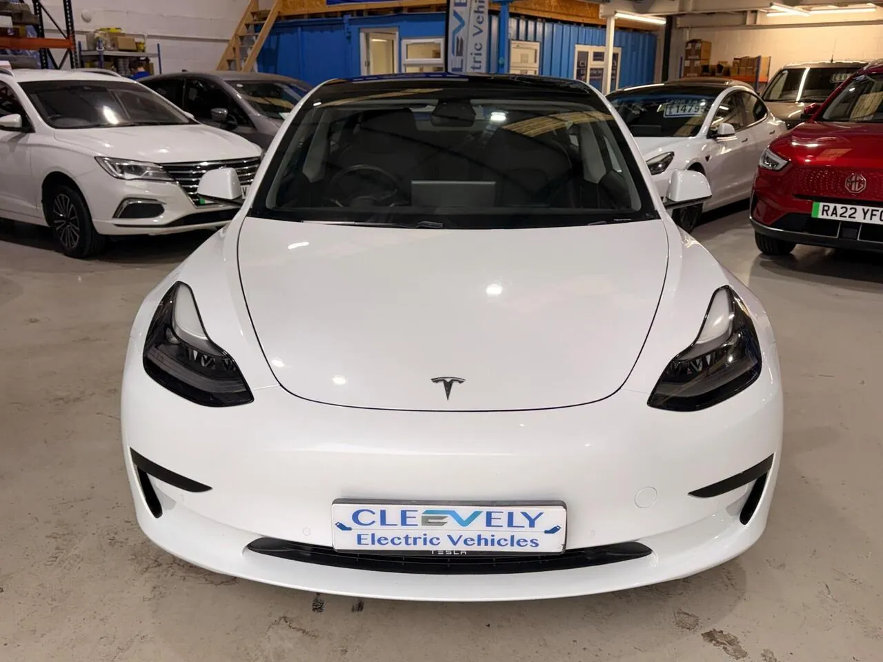 Tesla Model 3 2021 photo 2