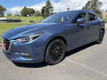 Mazda Axela 2018 photo 3