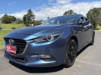 Mazda Axela 2018 photo 2