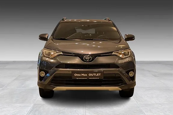 Toyota Rav4 2018 photo 2