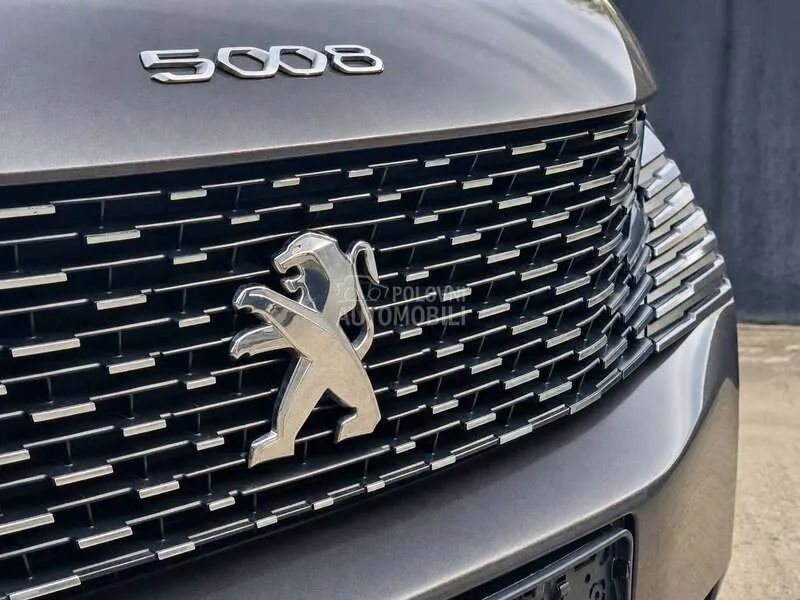 Peugeot 5008 2022 photo 2