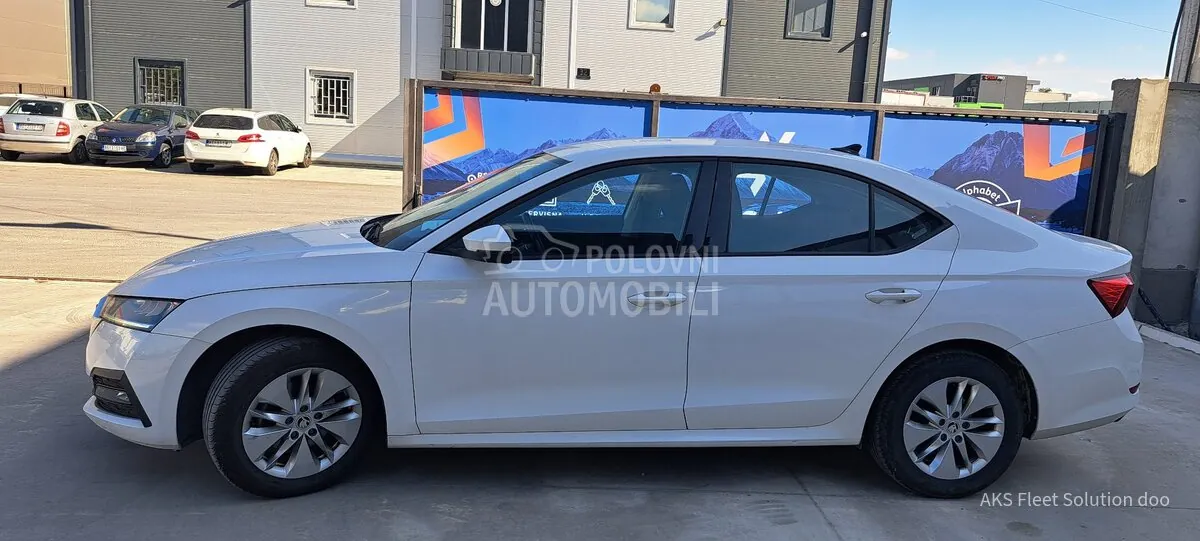 Skoda Octavia 2022 photo 2