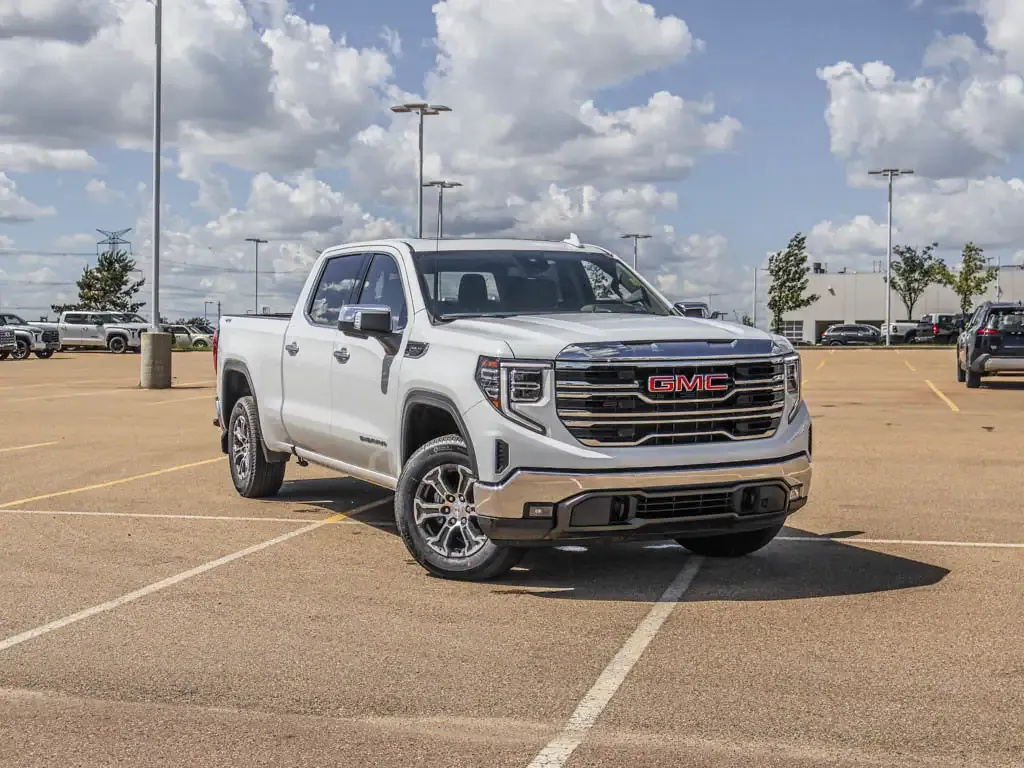 GMC Sierra 1500 2026 photo 2