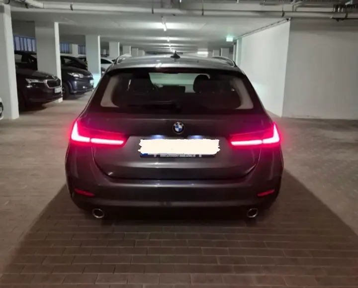 BMW 320D Touring 2021 photo 3