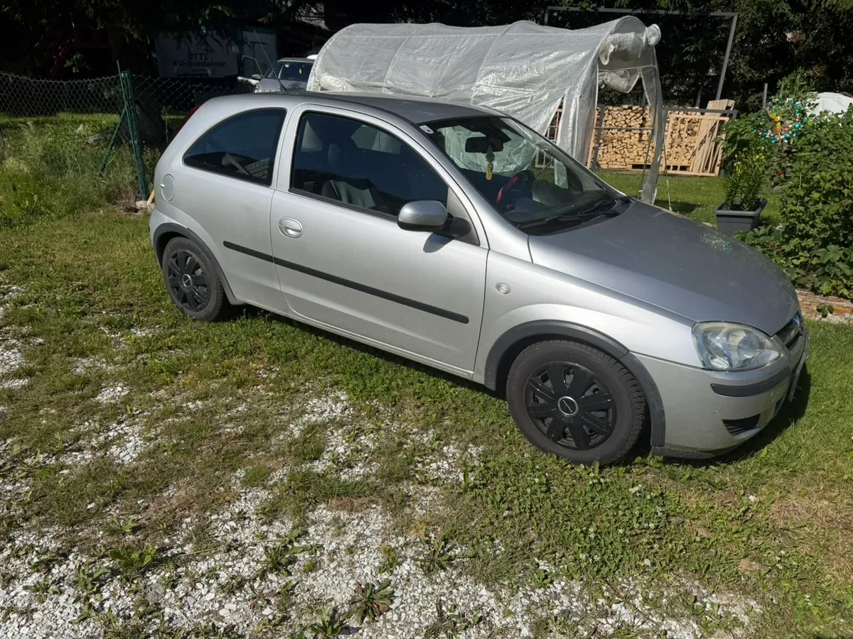 Opel Corsa 2004 photo 2