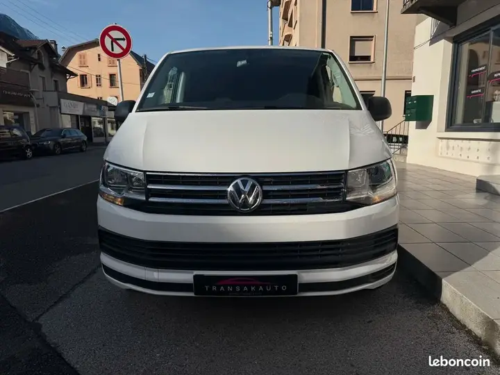 Volkswagen Multivan 2018 photo 2