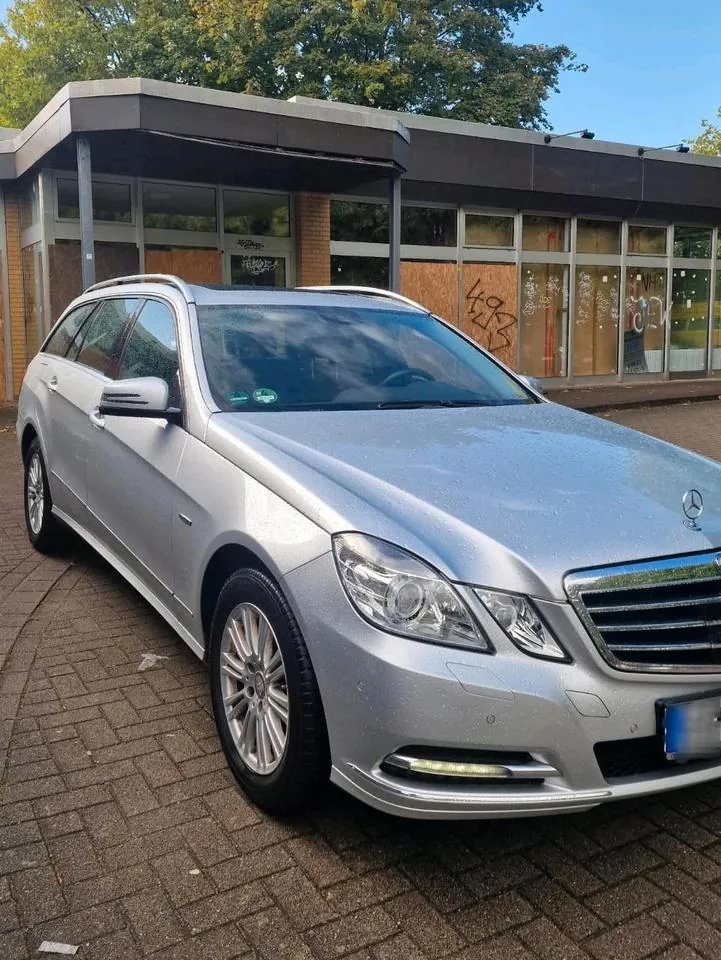 Mercedes-Benz E300