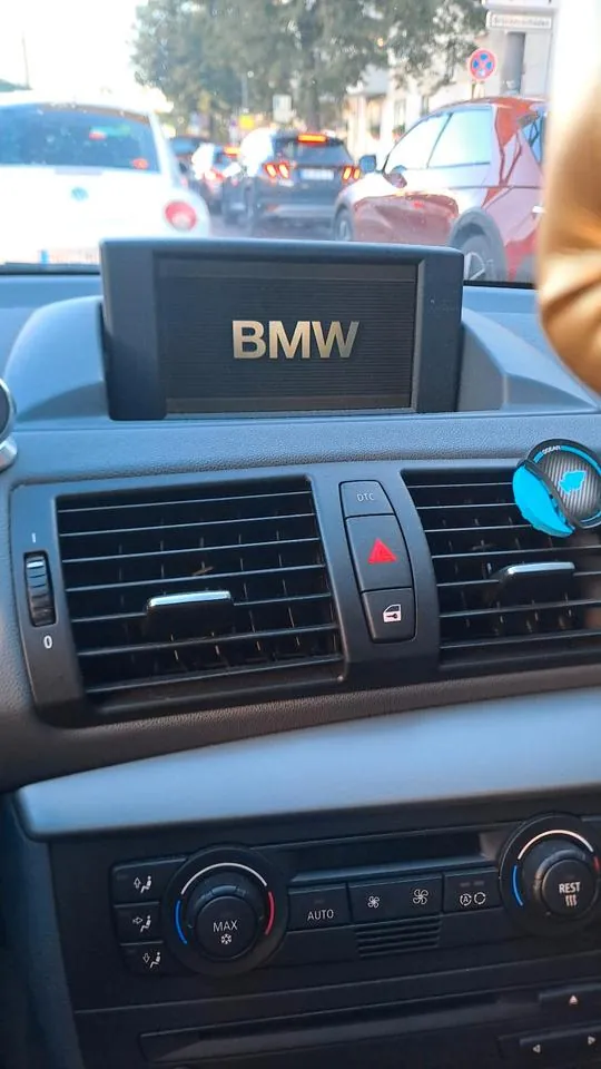 BMW E87 120I