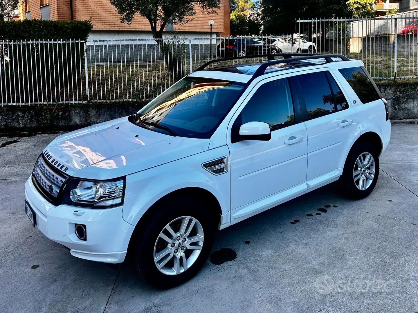 Land Rover Freelander 2 2013 photo 5
