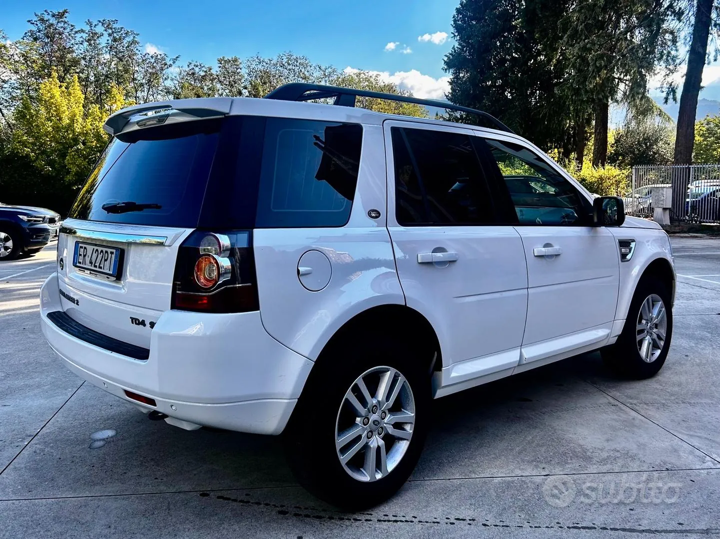 Land Rover Freelander 2 2013 photo 4