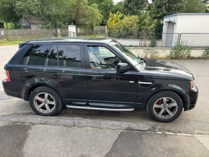 Land Rover Range Rover Sport 2012 photo 2