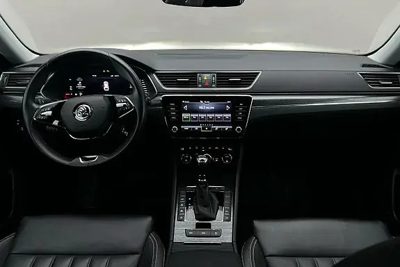 Skoda Superb 2023 photo 3