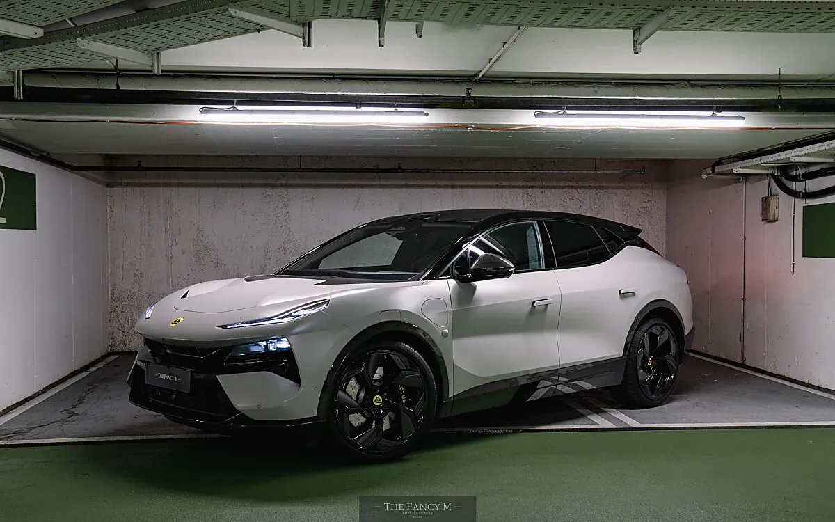 Lotus Eletre