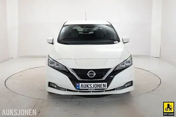 Nissan Leaf 2018 photo 2