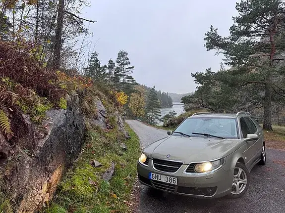 Saab 9-5 2008 photo 2