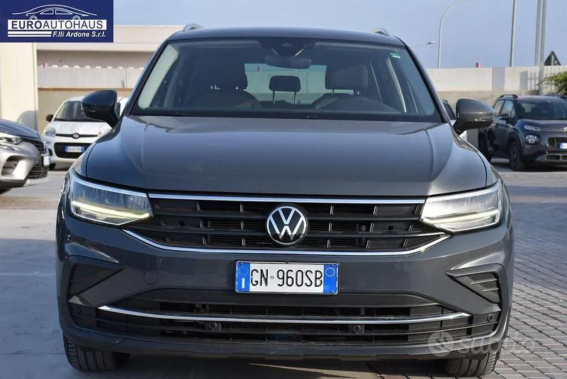 Volkswagen Tiguan 2023 photo 2