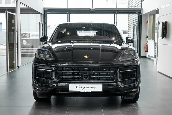 Porsche Cayenne Coupe 2025 photo 2