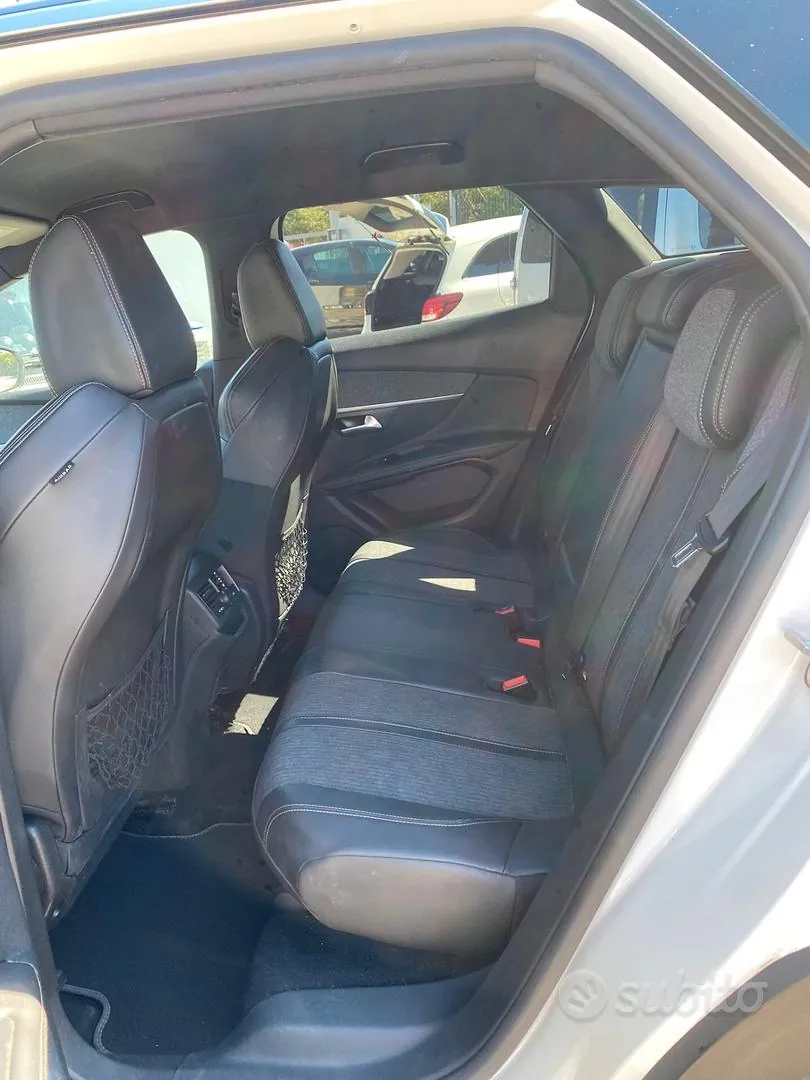 Peugeot 3008 2017 photo 5