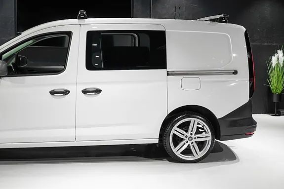 Volkswagen Caddy Maxi 2021 photo 5