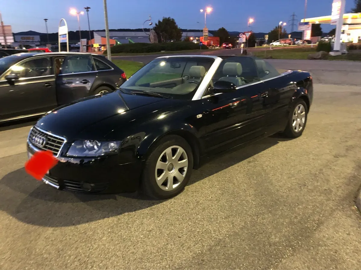 Audi A4 2002 photo 2