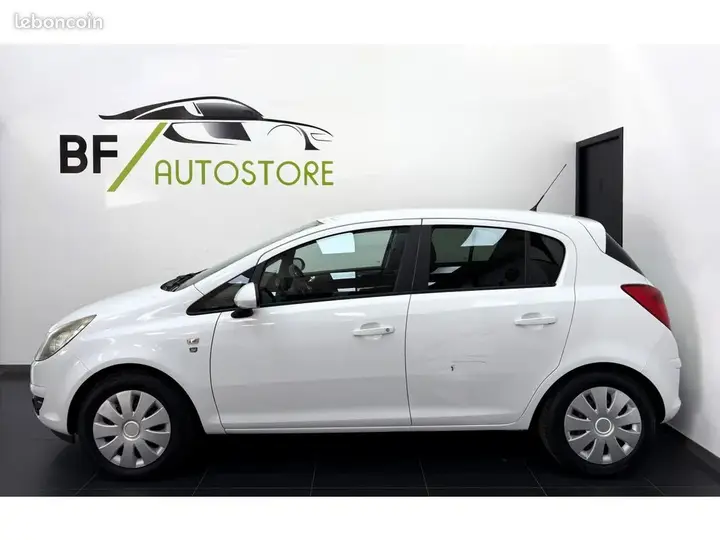 Opel Corsa 2010 photo 4