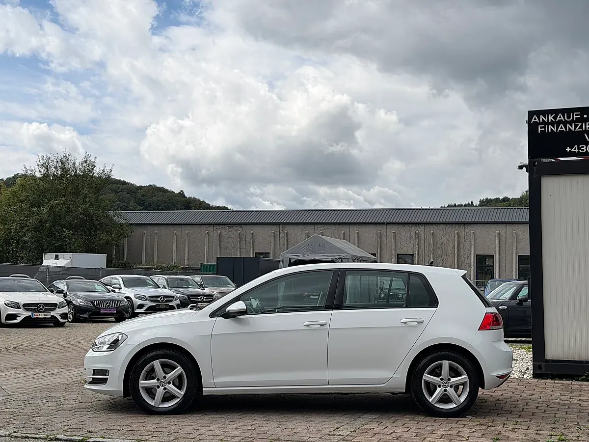 Volkswagen Golf 2017 photo 2