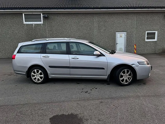 Honda Accord 2004 photo 4