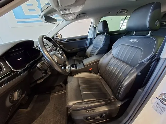 Skoda Superb 2021 photo 5