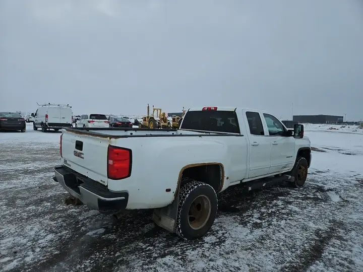 GMC Sierra 3500Hd 2018 photo 3