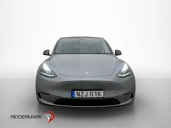 Tesla Model Y 2023 photo 2