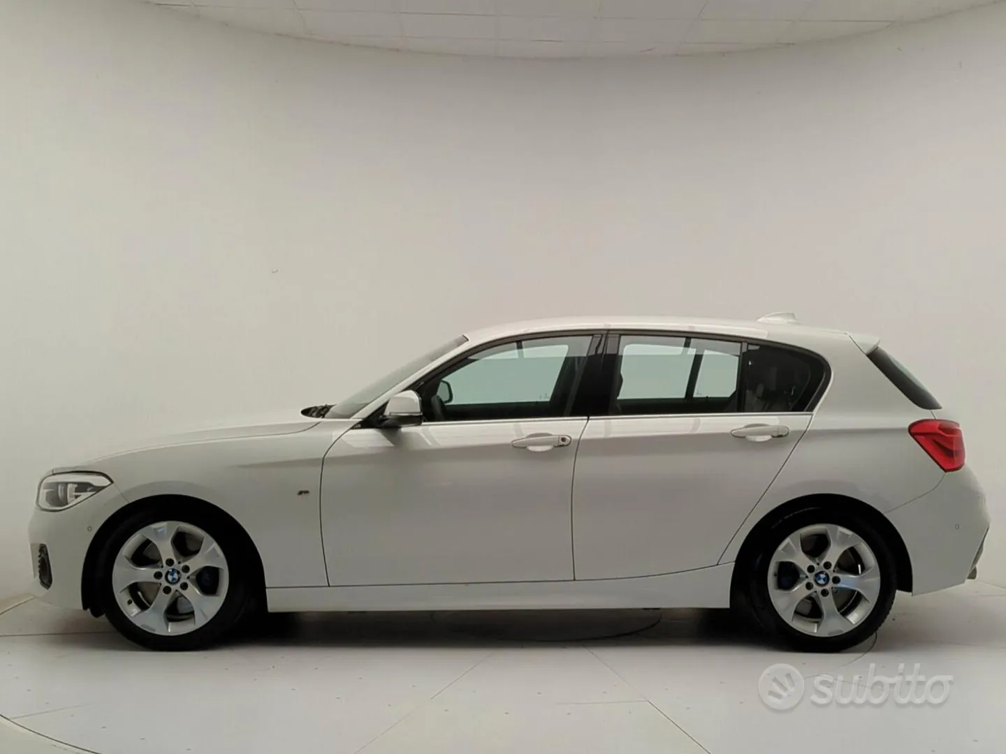 BMW 118 2016 photo 4
