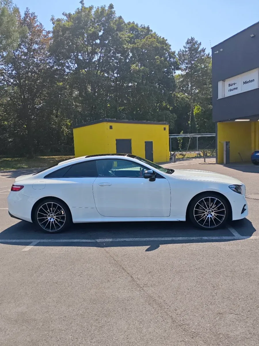 Mercedes-Benz E-Class 2018 photo 3