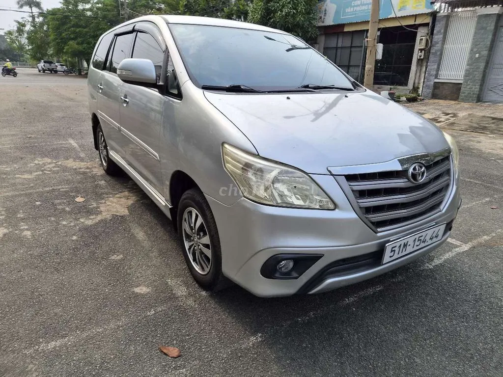 Toyota Innova 2015 photo 2
