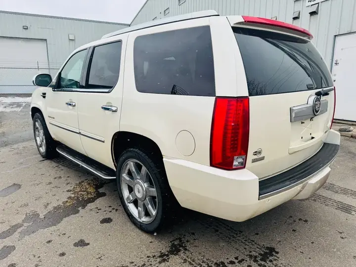 Cadillac Escalade 2010 photo 5