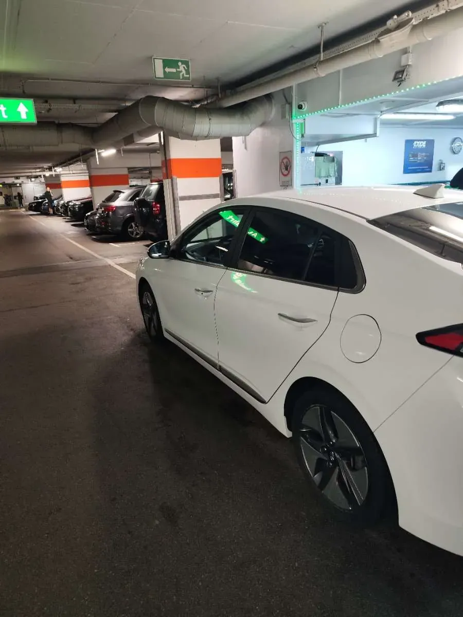Hyundai Ioniq 2021 photo 3