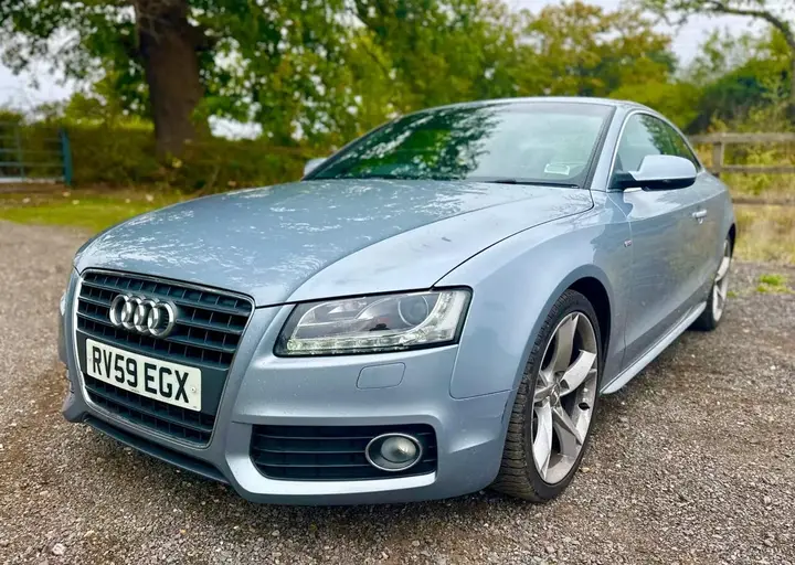 Audi A5 2009 photo 4