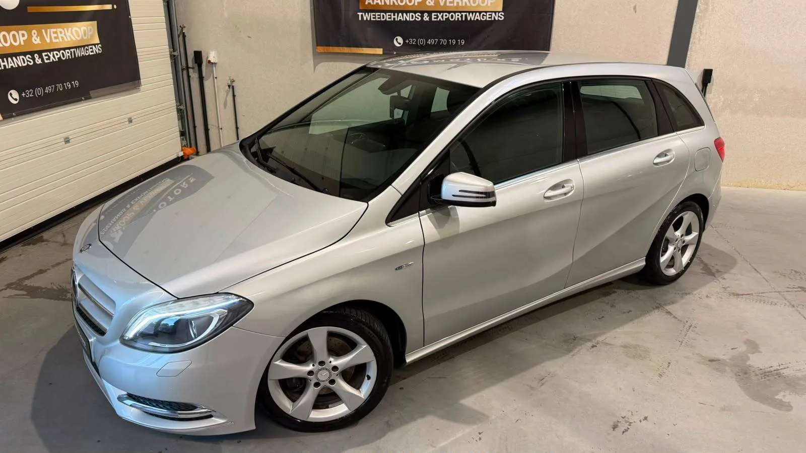 Mercedes-Benz B180 2013 photo 3