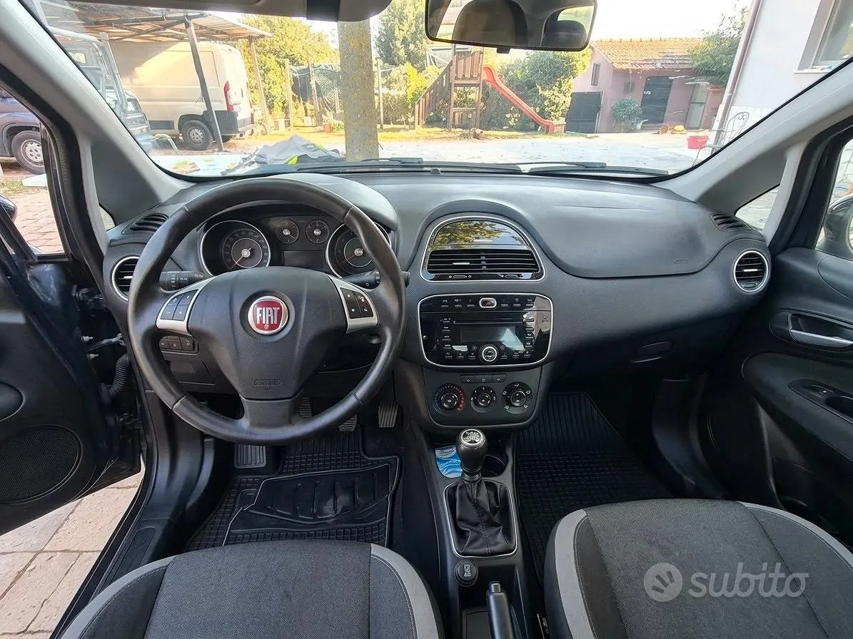 Fiat Punto Evo 2012 photo 4